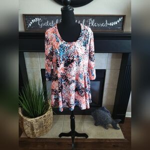 Attitudes by Renee Ladies Tunic Top